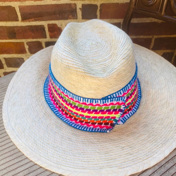 Straw hat - Picture 2 of 5